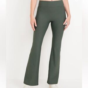 Old Navy Powersoft Green Flared leggings